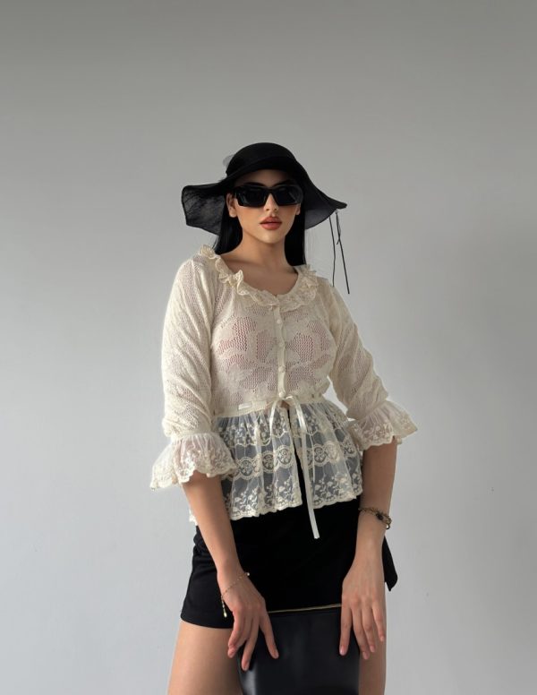 Dantel Detaylı Bluz