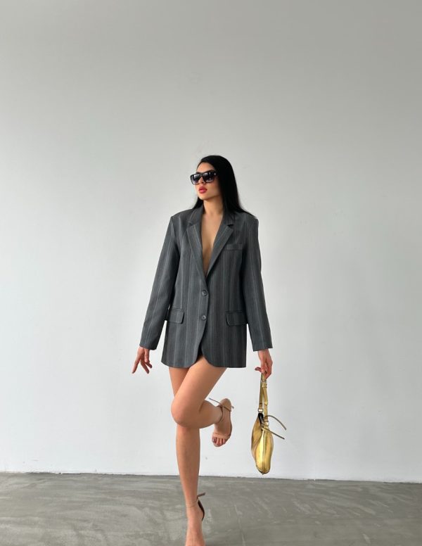 Önden Düğmeli Cepli Ceket